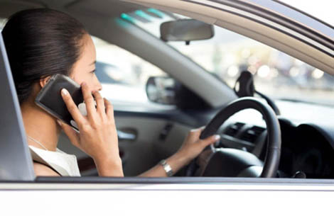 Road Safety charity calls to ban 'dangerous' hands-free phones in vehicles